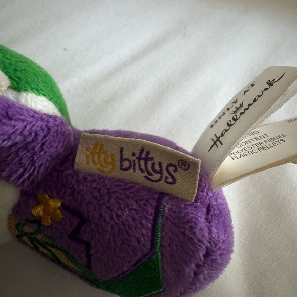 Hallmark Itty Bittys Catwoman And Joker Plush Set - Picture 6 of 6